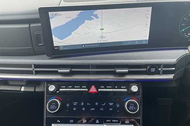 Hyundai SANTA FE Premium Plug-in Hybrid 1.6 T-GDi PHEV 4WD (253ps)