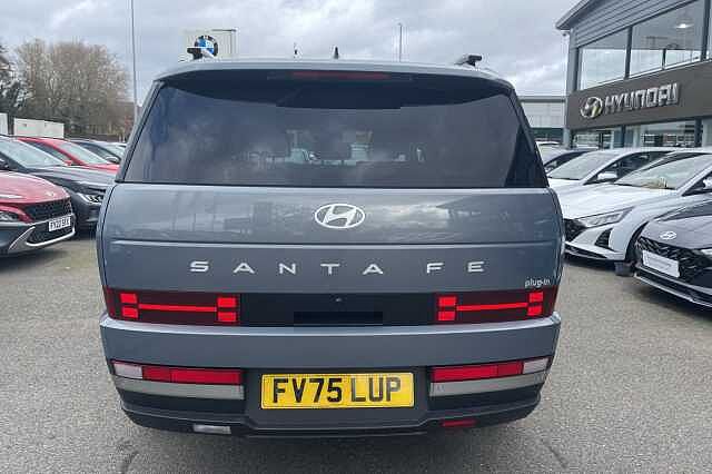 Hyundai SANTA FE Premium Plug-in Hybrid 1.6 T-GDi PHEV 4WD (253ps)