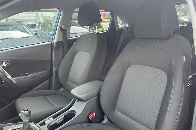 Hyundai KONA Premium Hybrid 1.6 GDi HEV (141ps)