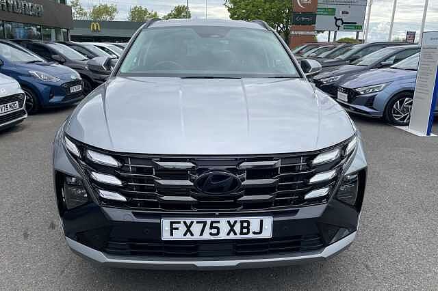 Hyundai TUCSON Advance Hybrid 1.6 T-GDi HEV (215ps)
