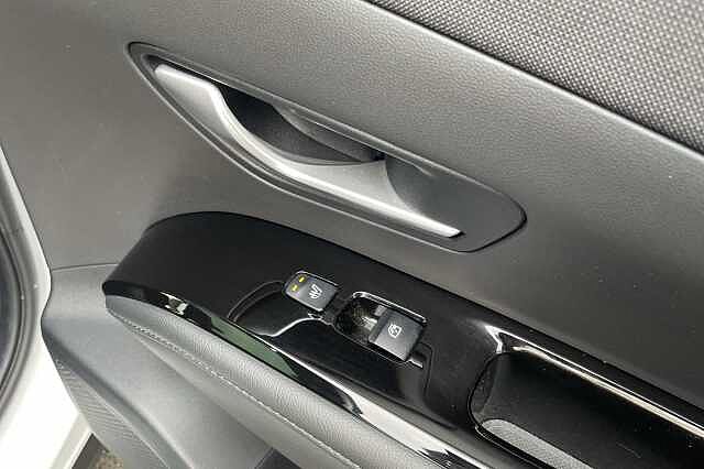 Hyundai TUCSON Ultimate Hybrid 1.6 T-GDi HEV (230ps)