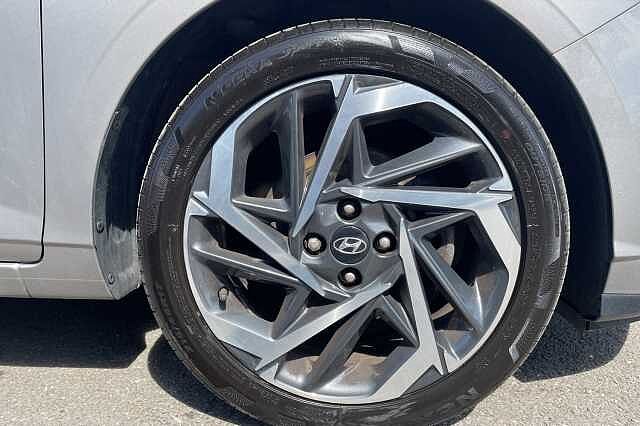Hyundai i20 Premium 1.0 T-GDi MHEV (100ps)