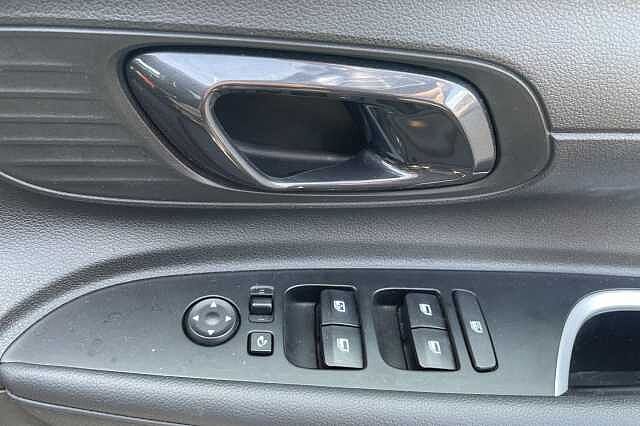 Hyundai i20 Premium 1.0 T-GDi MHEV (100ps)