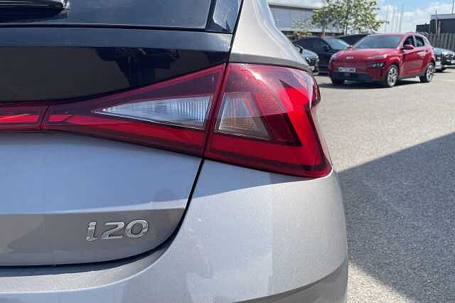Hyundai i20 Premium 1.0 T-GDi MHEV (100ps)