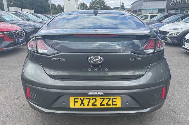 Hyundai IONIQ Premium Hybrid 1.6 GDi HEV (141ps)