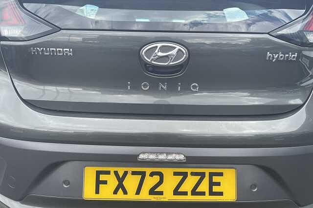 Hyundai IONIQ Premium Hybrid 1.6 GDi HEV (141ps)