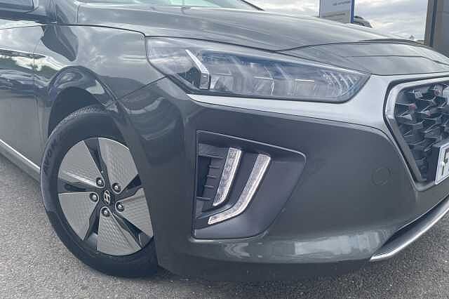 Hyundai IONIQ Premium Hybrid 1.6 GDi HEV (141ps)