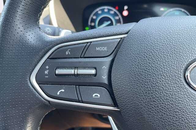 Hyundai SANTA FE Ultimate Plug-in Hybrid 1.6 T-GDi PHEV 4WD (265ps)