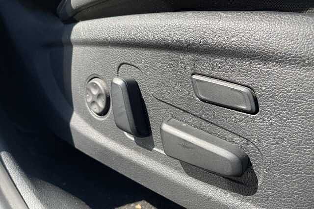 Hyundai SANTA FE Ultimate Plug-in Hybrid 1.6 T-GDi PHEV 4WD (265ps)