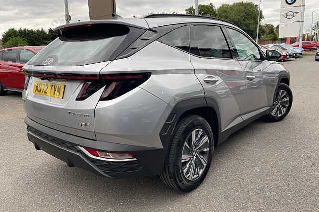 Hyundai TUCSON SE Connect Hybrid 1.6 T-GDi HEV (230ps)