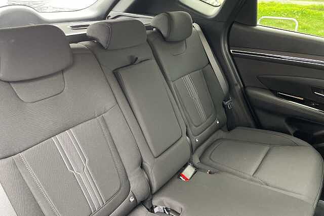 Hyundai TUCSON SE Connect Hybrid 1.6 T-GDi HEV (230ps)