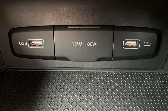 Hyundai TUCSON SE Connect Hybrid 1.6 T-GDi HEV (230ps)