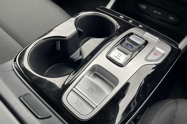 Hyundai TUCSON SE Connect Hybrid 1.6 T-GDi HEV (230ps)