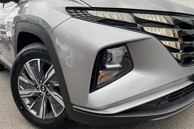 Hyundai TUCSON SE Connect Hybrid 1.6 T-GDi HEV (230ps)