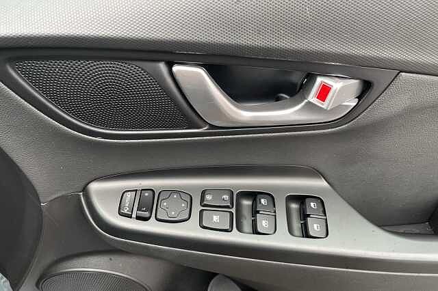 Hyundai KONA Ultimate 64kWh EV (204ps)