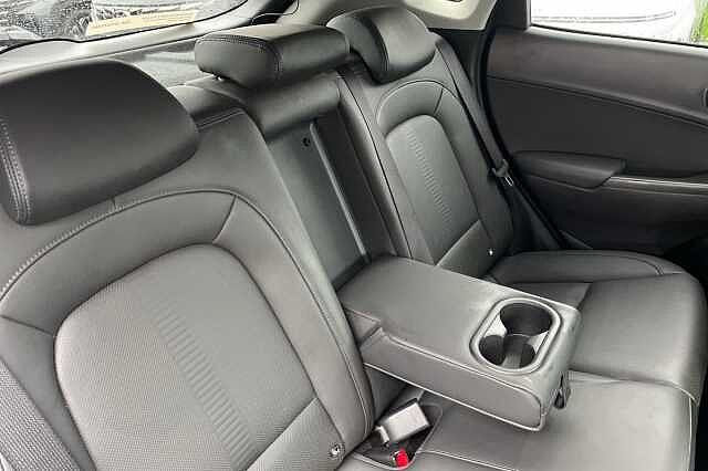 Hyundai KONA Ultimate 64kWh EV (204ps)
