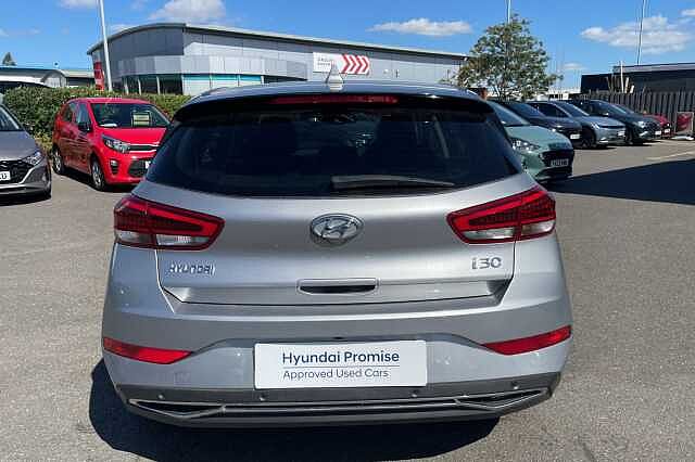 Hyundai i30 Premium 1.0 T-GDi MHEV (120ps)