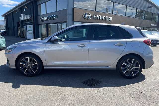 Hyundai i30 Premium 1.0 T-GDi MHEV (120ps)