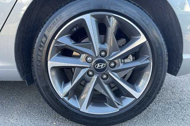 Hyundai i30 Premium 1.0 T-GDi MHEV (120ps)