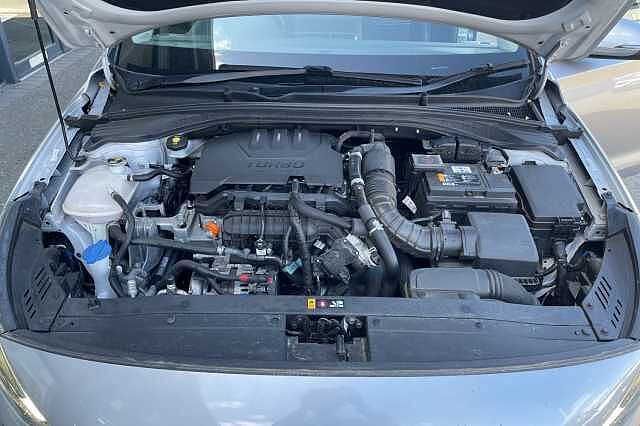 Hyundai i30 Premium 1.0 T-GDi MHEV (120ps)