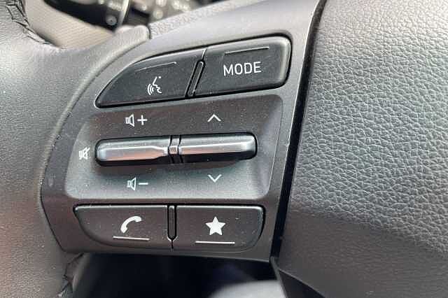 Hyundai KONA Premium Hybrid 1.6 GDi HEV (141ps)