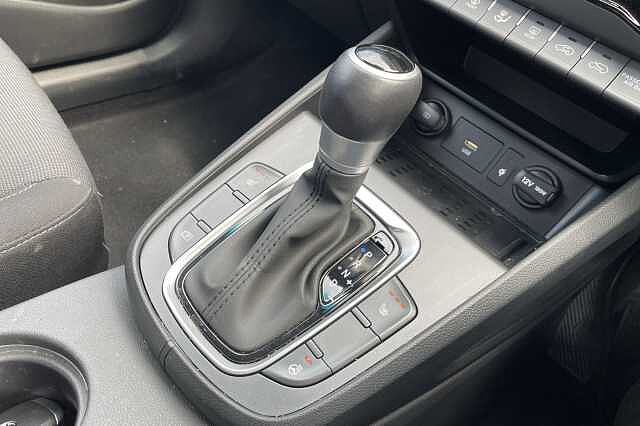 Hyundai KONA Premium Hybrid 1.6 GDi HEV (141ps)