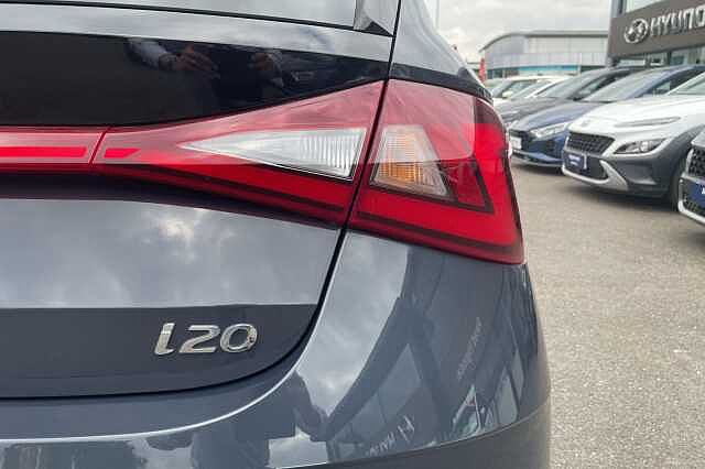 Hyundai i20 Premium 1.0 T-GDi MHEV (100ps)