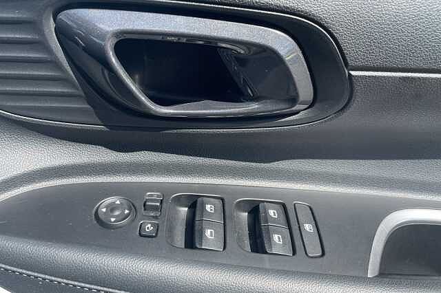 Hyundai i20 Ultimate 1.0 T-GDi MHEV (100ps)