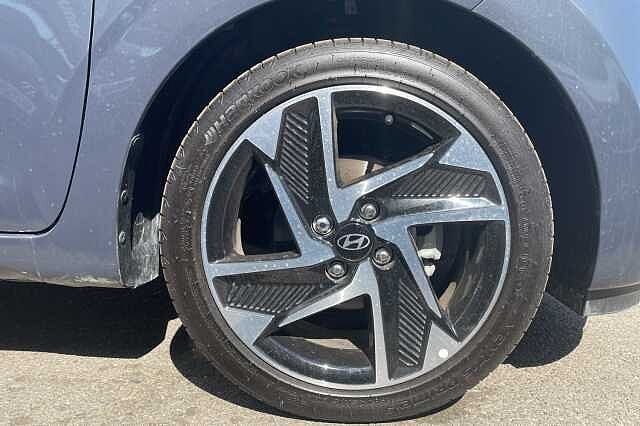 Hyundai i10 Premium [Nav] 1.0 MPi (63ps)