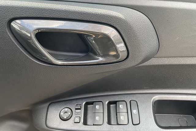 Hyundai i10 Premium [Nav] 1.0 MPi (63ps)