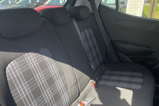 Hyundai i10 Premium [Nav] 1.0 MPi (63ps)