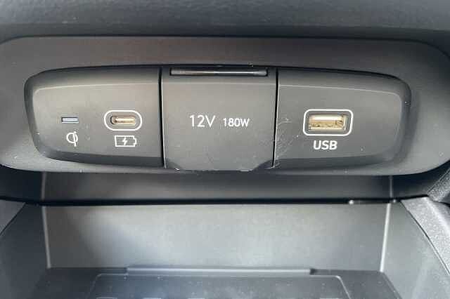 Hyundai i10 Premium [Nav] 1.0 MPi (63ps)