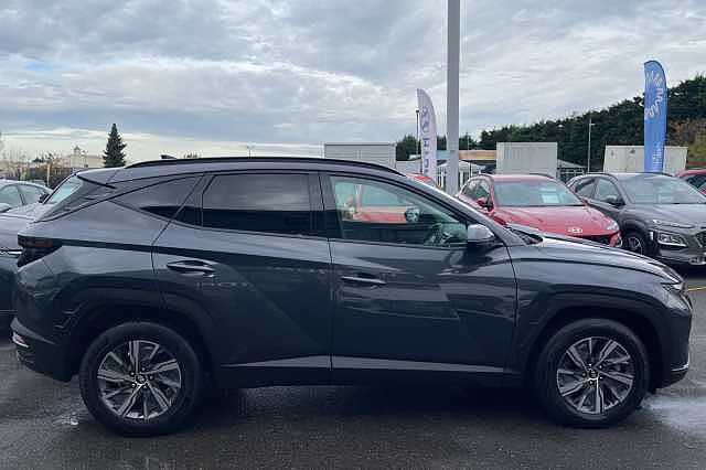 Hyundai TUCSON SE Connect Hybrid 1.6 T-GDi HEV (230ps)