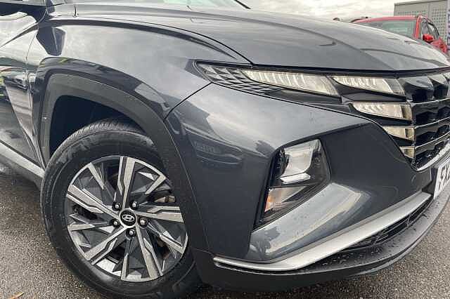 Hyundai TUCSON SE Connect Hybrid 1.6 T-GDi HEV (230ps)