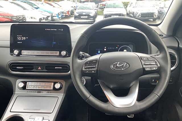 Hyundai KONA Premium Electric 64kWh EV (204ps)