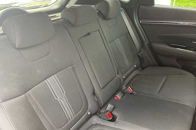 Hyundai TUCSON Premium Hybrid 1.6 T-GDi HEV (230ps)