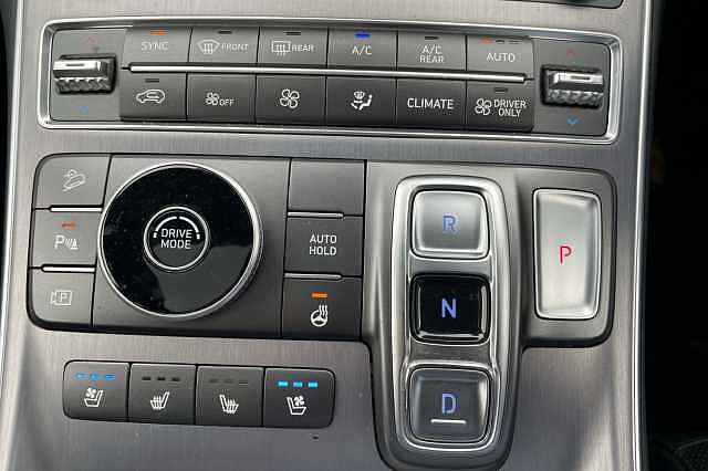 Hyundai SANTA FE Ultimate Hybrid 1.6 T-GDi HEV (230ps)