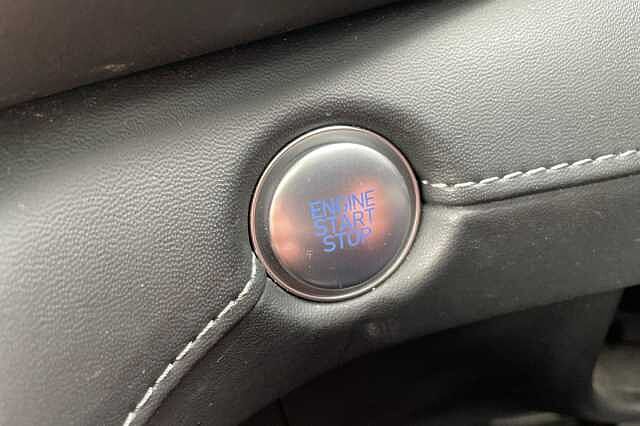 Hyundai SANTA FE Ultimate Hybrid 1.6 T-GDi HEV (230ps)