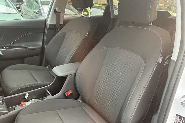 Hyundai KONA Advance Electric 65kWh EV (218ps)