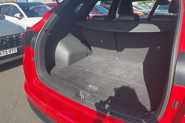 Hyundai TUCSON N Line 1.6 T-GDi (177ps) Engine Red