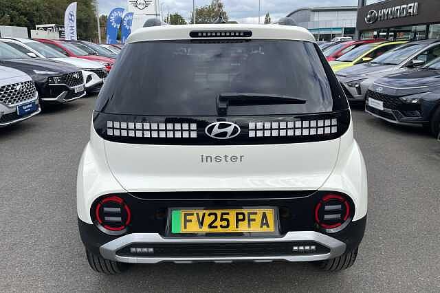 Hyundai Inster 02 49kWh EV (116ps)