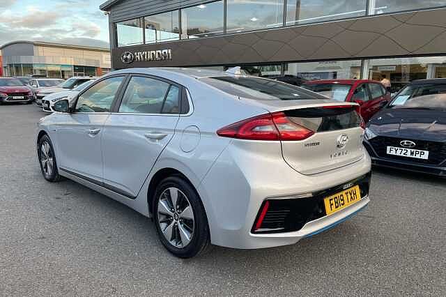 Hyundai IONIQ Premium SE Plug In Hybrid 1.6 GDi PHEV (141ps)