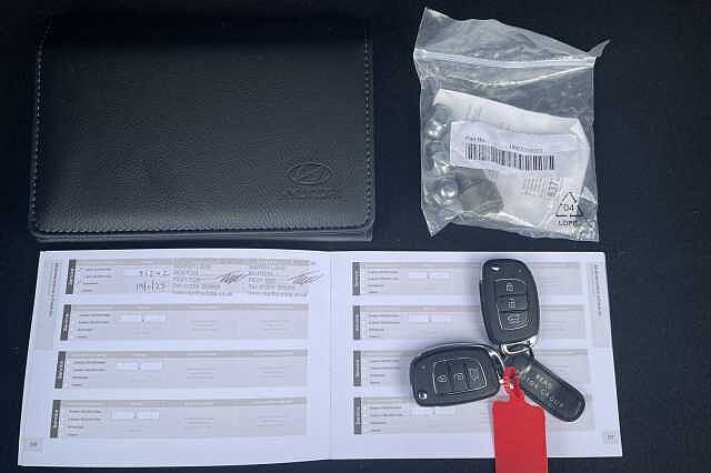 Hyundai i10 Advance [Nav] 1.0 MPi (63ps)
