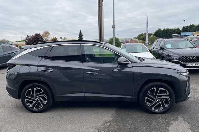 Hyundai TUCSON Ultimate Plug in Hybrid 1.6 T-GDi PHEV 4WD (252ps)