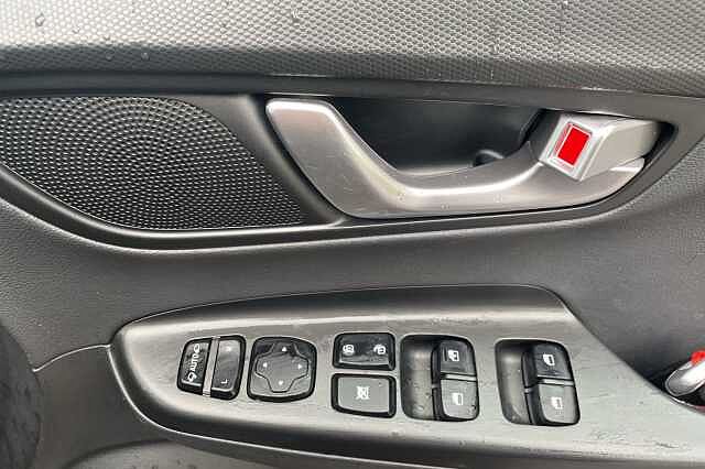 Hyundai KONA Ultimate 1.0 T-GDi MHEV (120ps)