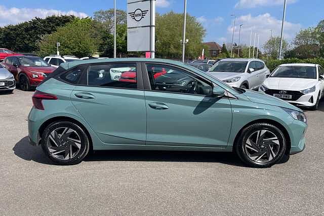 Hyundai i20 SE Connect 1.0 T-GDi MHEV (100ps)