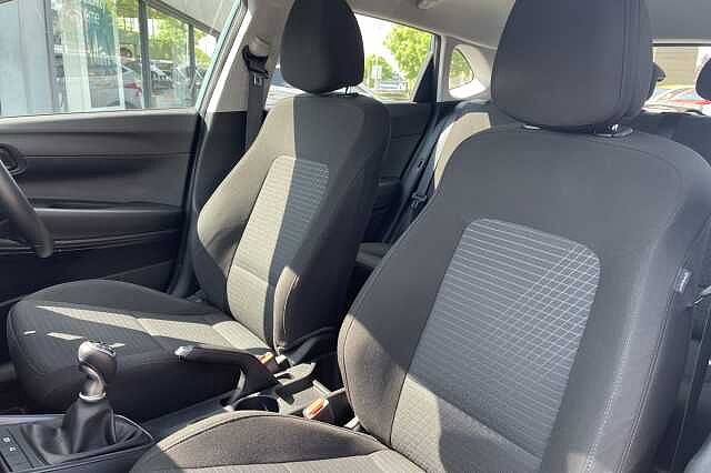 Hyundai i20 SE Connect 1.0 T-GDi MHEV (100ps)