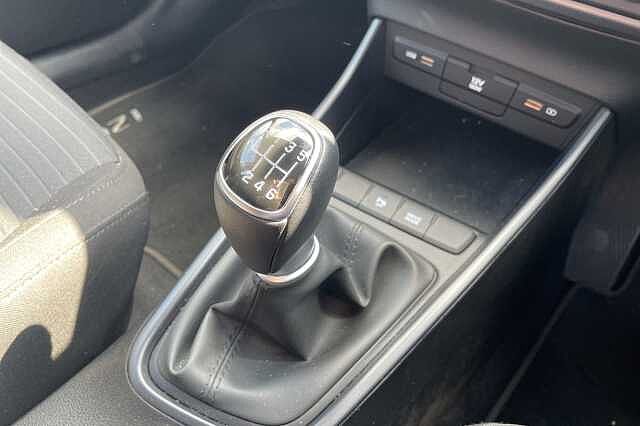 Hyundai i20 SE Connect 1.0 T-GDi MHEV (100ps)