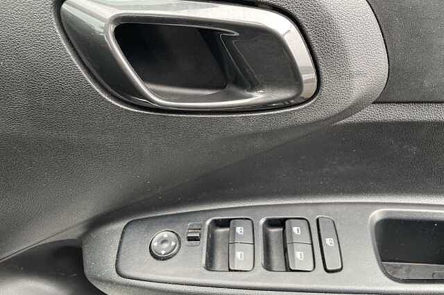 Hyundai i10 SE Connect 1.2 MPi (84ps)
