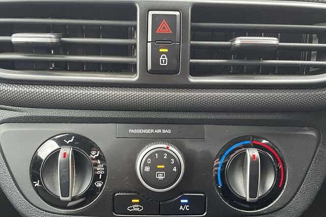Hyundai i10 SE Connect 1.2 MPi (84ps)
